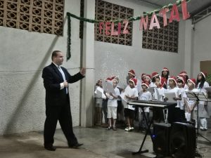 Dante Mantovani - Coral da Associação Luizas de Marilac - Paraguaçu Paulista-SP