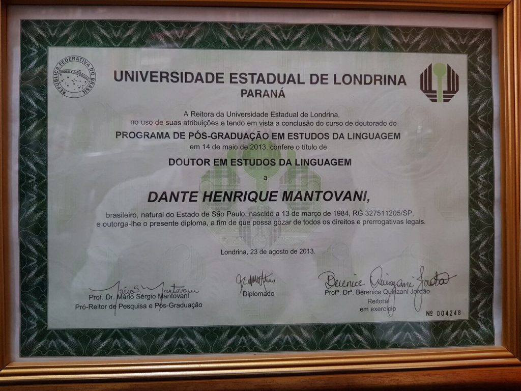 Doutorado em Estudos da Linguagem